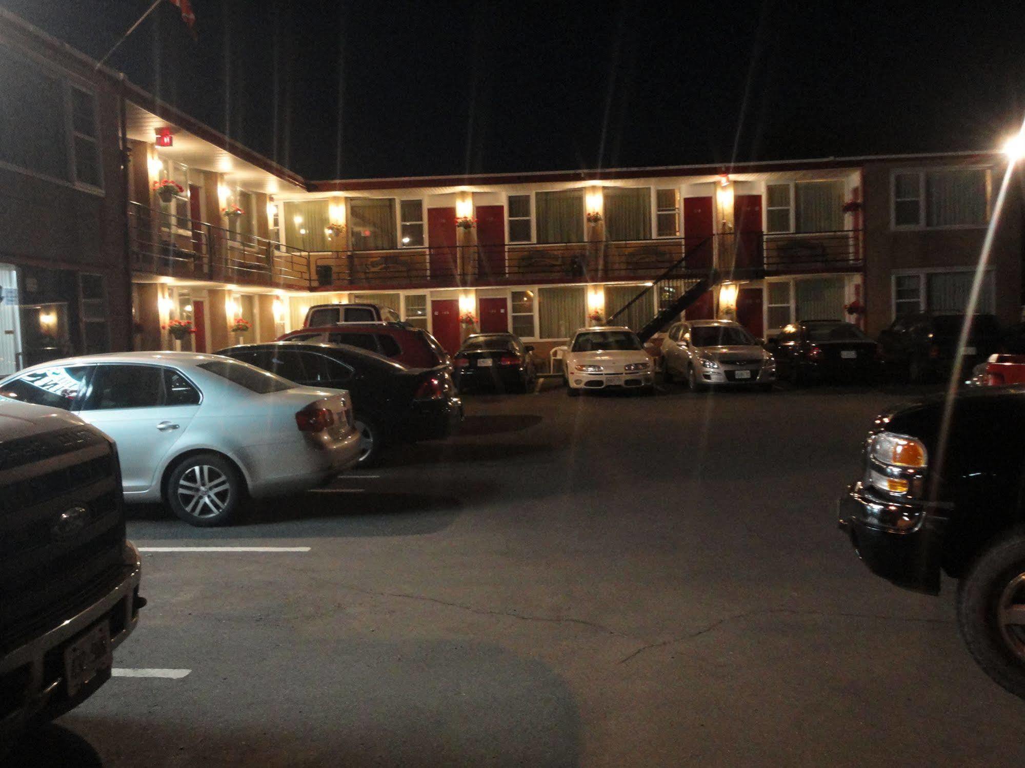 Imperial Fireside Inn Sudbury Exteriör bild